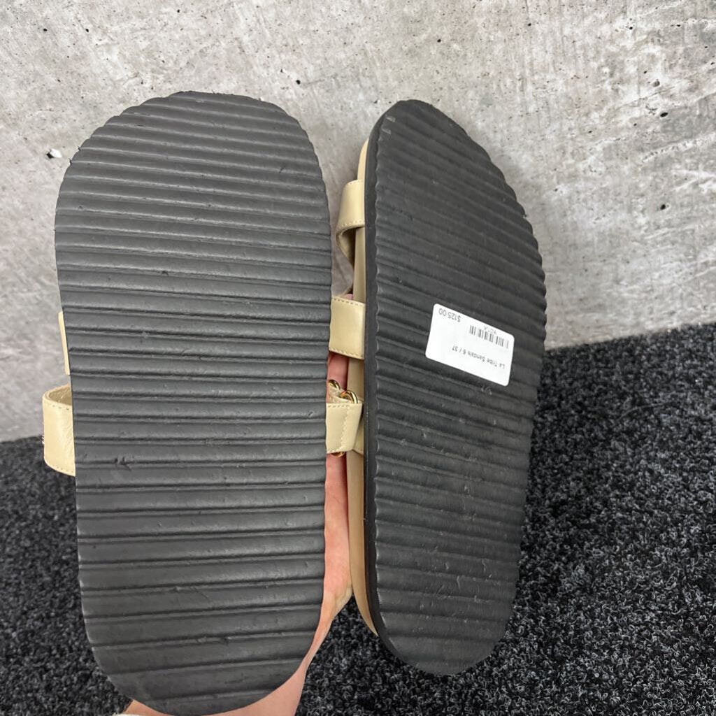 LA Tribe Sandals - 6/37