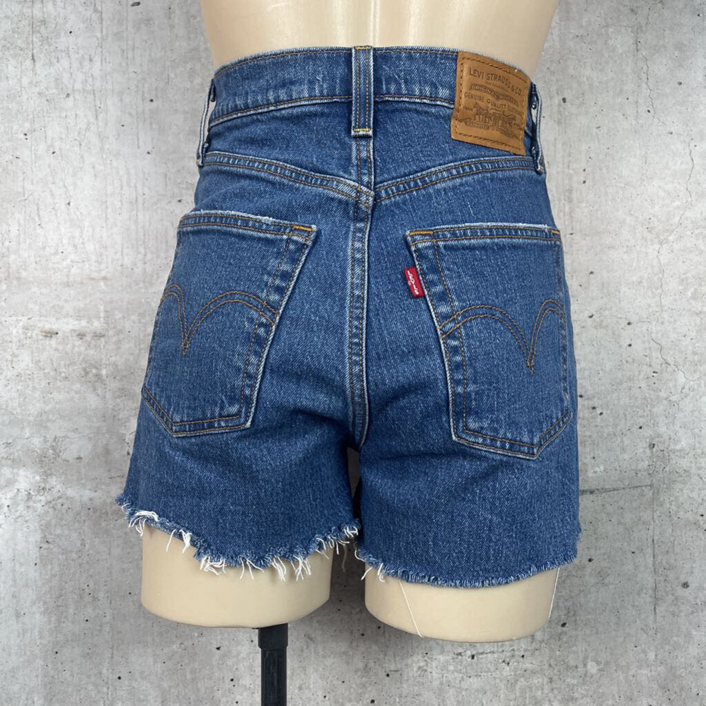 Levi&#39;s Ribcage Denim Shorts - 7/25