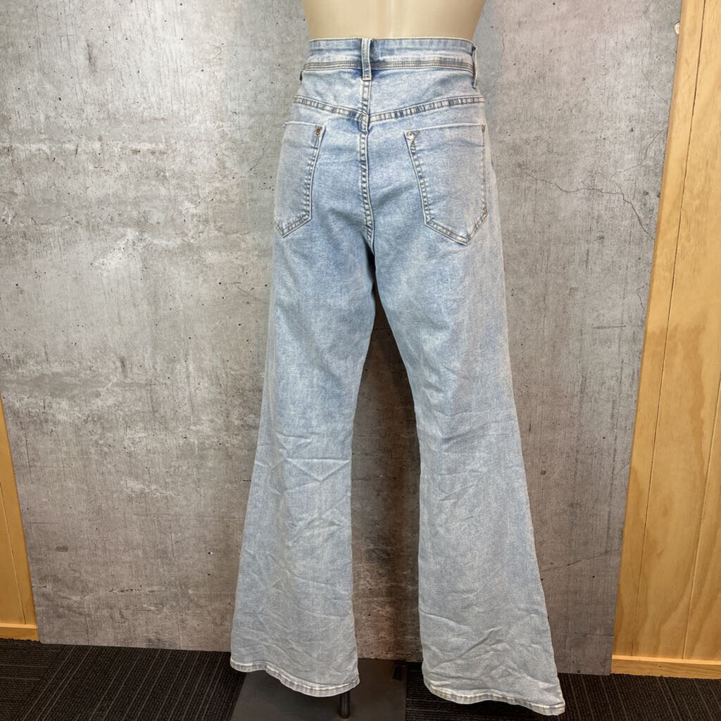 Chic Denim Jeans - 12